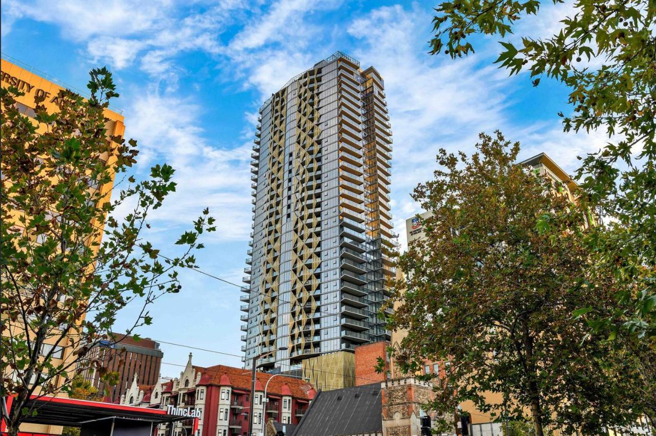 Realm Apartments By Cllix Adelaide Esterno foto