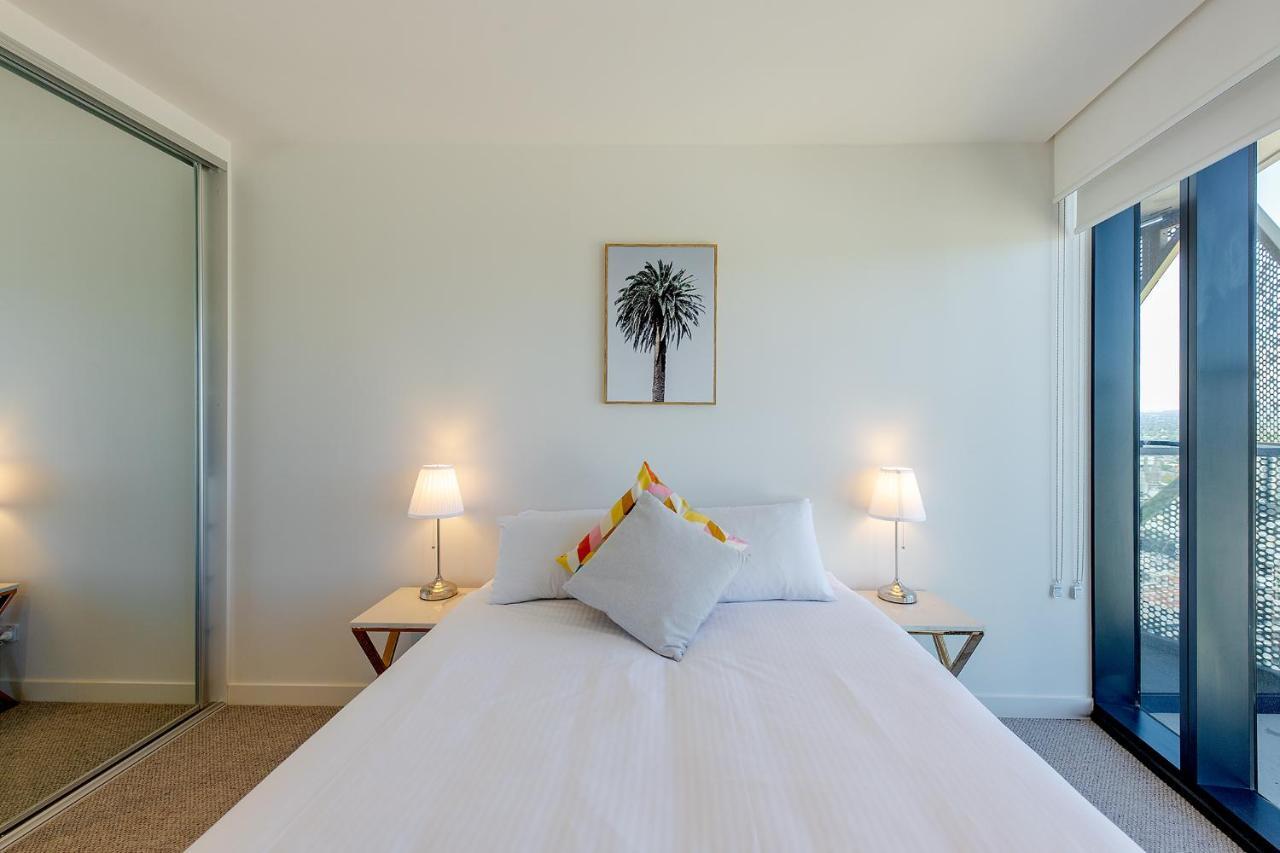 Realm Apartments By Cllix Adelaide Esterno foto